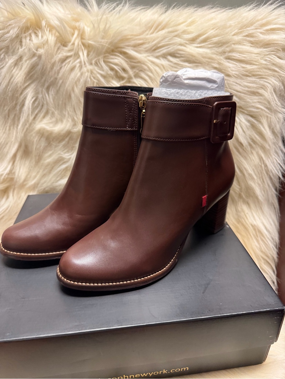 NWT Marc Joseph Brown Leather Ankle Boots size 9.5.